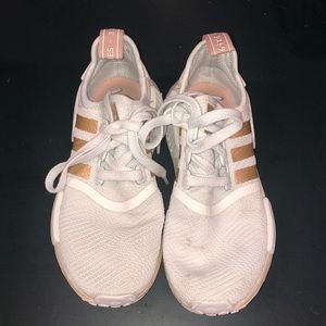 White Adidas Ultra Boost with gold trim